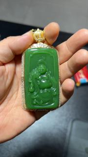 收藏级金镶嵌和田玉碧玉佛牌