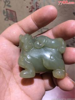 和田玉貔貅雕把件一件